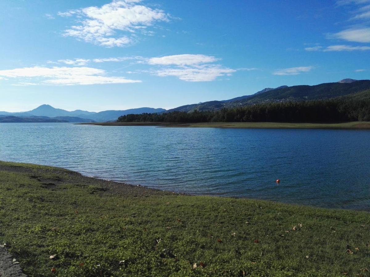 Cosy Lake House, Μια Ανάσα Πριν Τη Λίμνη Kalívia Eksteriør bilde