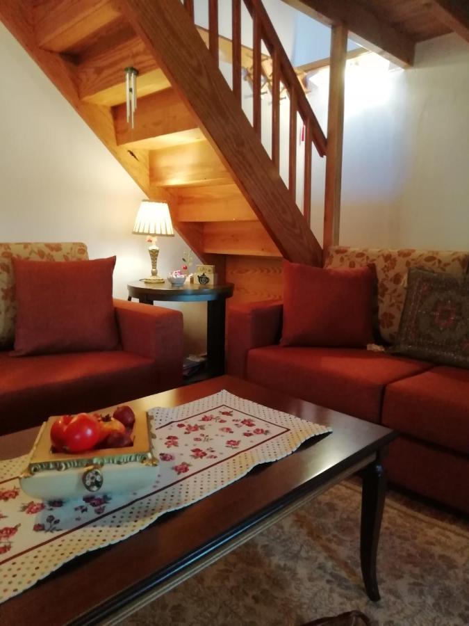Cosy Lake House, Μια Ανάσα Πριν Τη Λίμνη Kalívia Eksteriør bilde