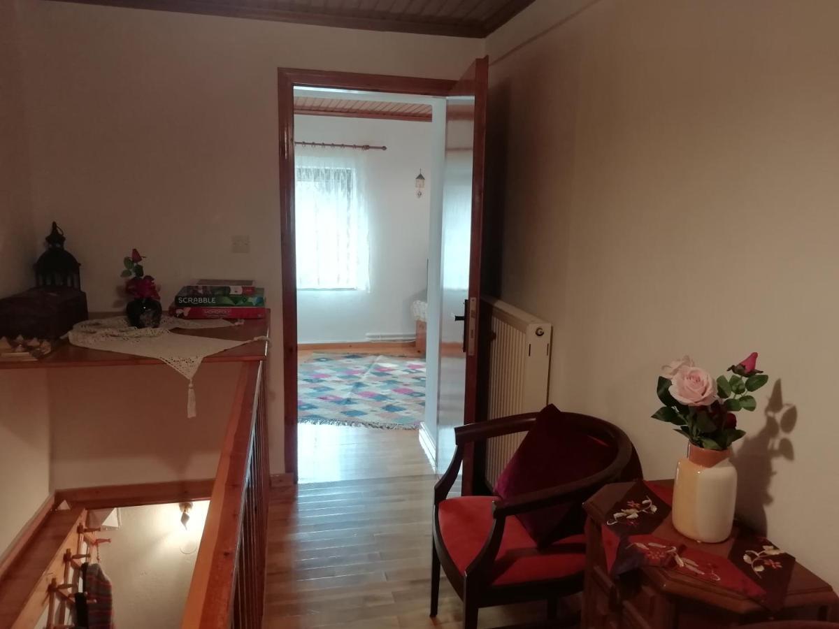 Cosy Lake House, Μια Ανάσα Πριν Τη Λίμνη Kalívia Eksteriør bilde