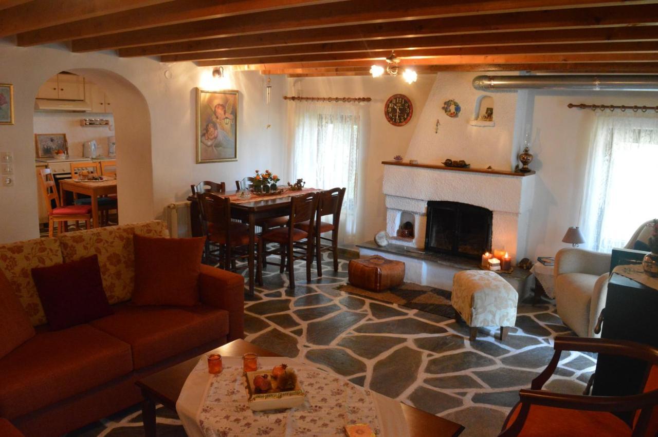 Cosy Lake House, Μια Ανάσα Πριν Τη Λίμνη Kalívia Eksteriør bilde