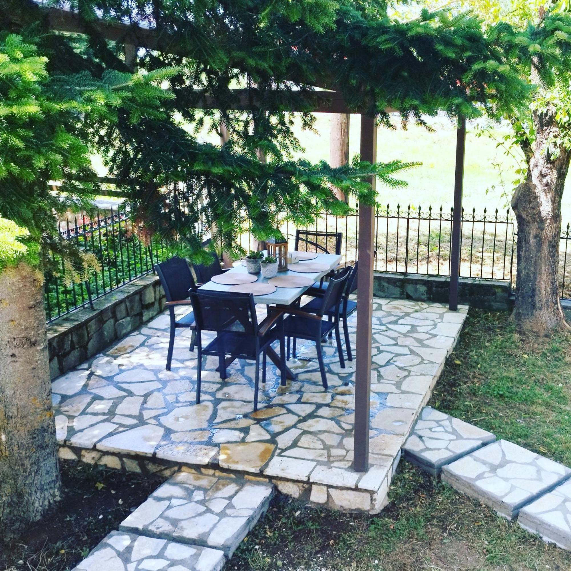 Cosy Lake House, Μια Ανάσα Πριν Τη Λίμνη Kalívia Eksteriør bilde