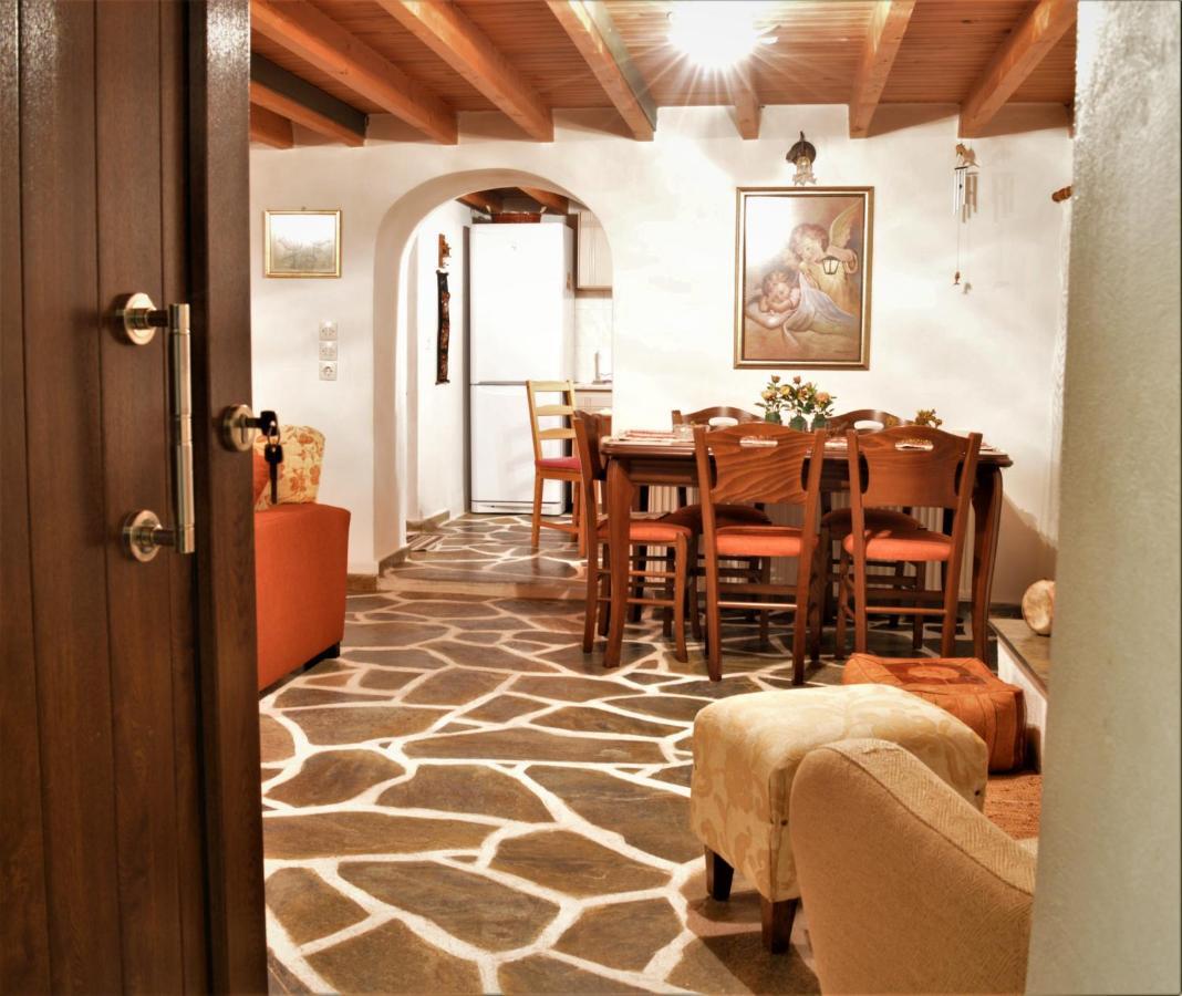 Cosy Lake House, Μια Ανάσα Πριν Τη Λίμνη Kalívia Eksteriør bilde